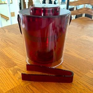 Acrylic Ice Bucket & Butterfly design Wine bottle Stopper.